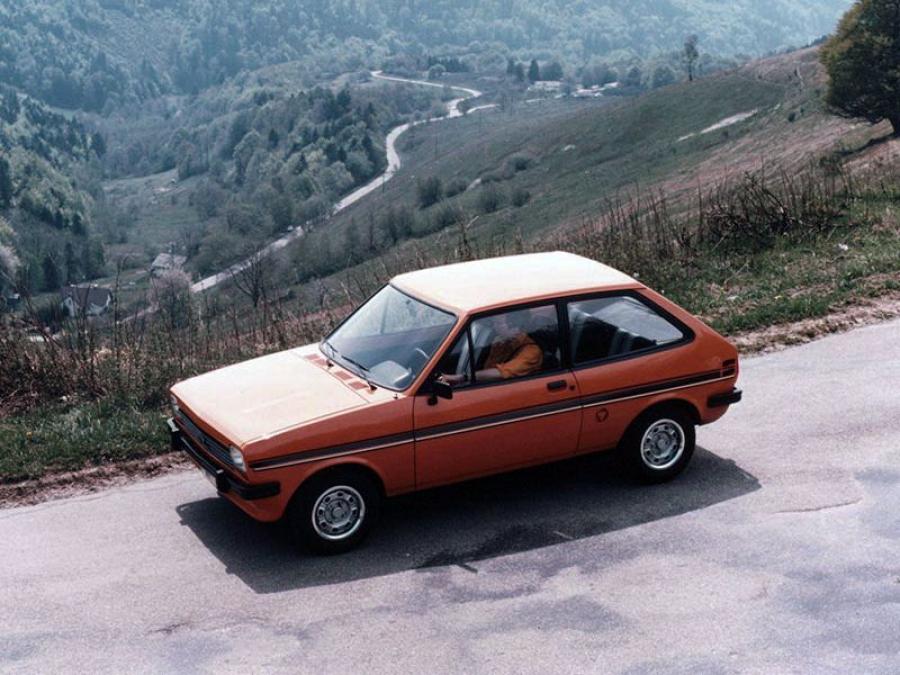  Ford Fiesta S 1976 года  (фото 2 из 8)
